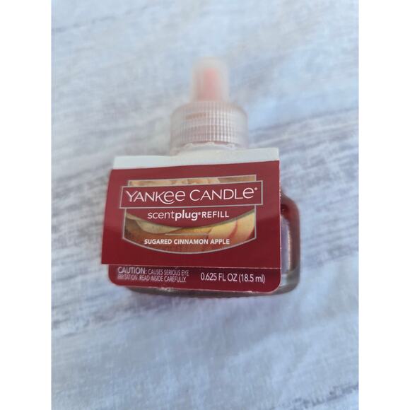 Yankee Candle ScentPlug Diffuser Red Design with Refill & Packaging NIB - Picture 3 of 3